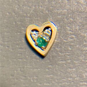 Gold Pendant with Emerald and 2 diamonds